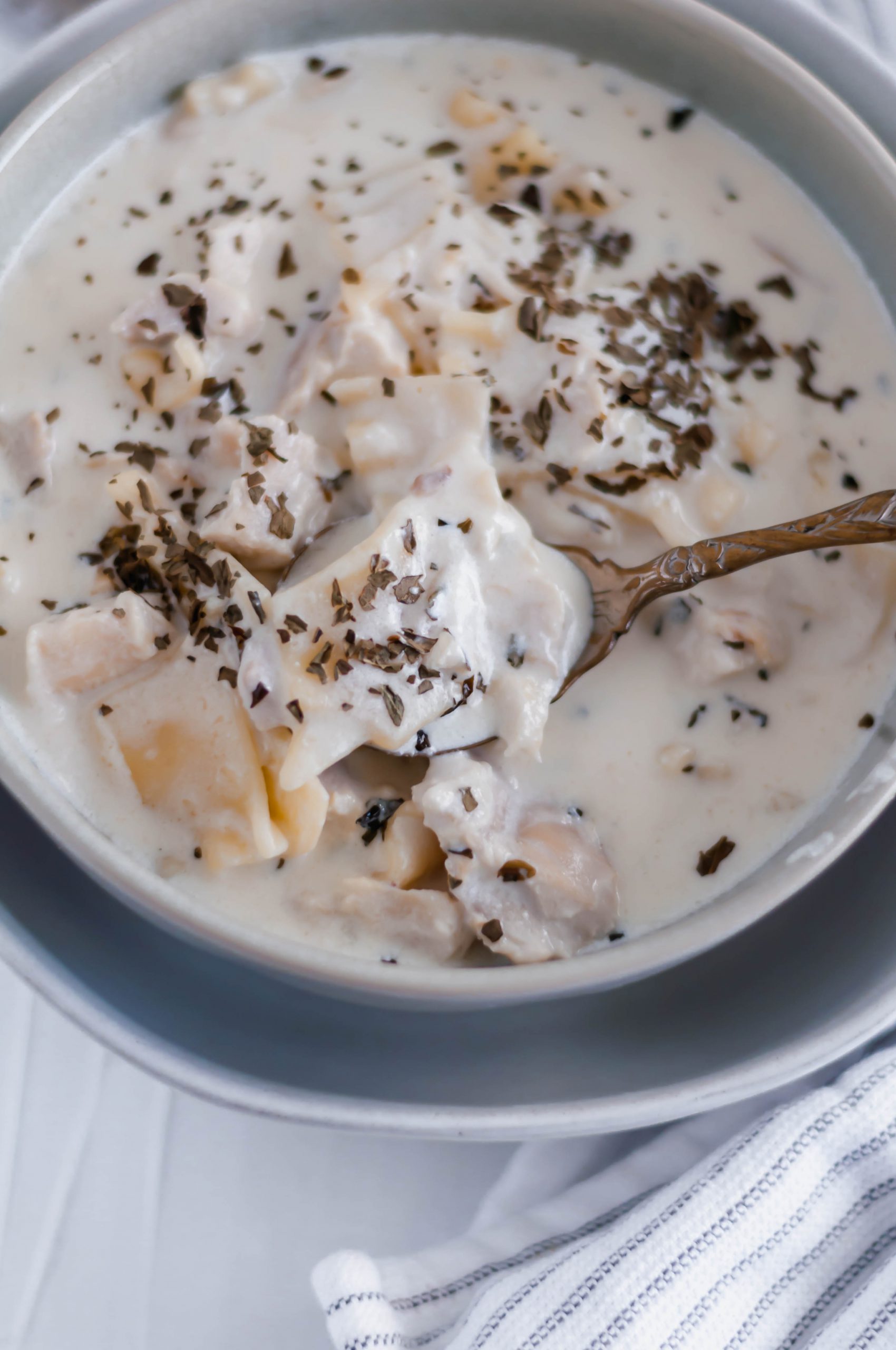 White Lasagna Soup is an absolute necessity this winter. Tender pasta, chunks of chicken and the creamiest, cheesiest sauce.