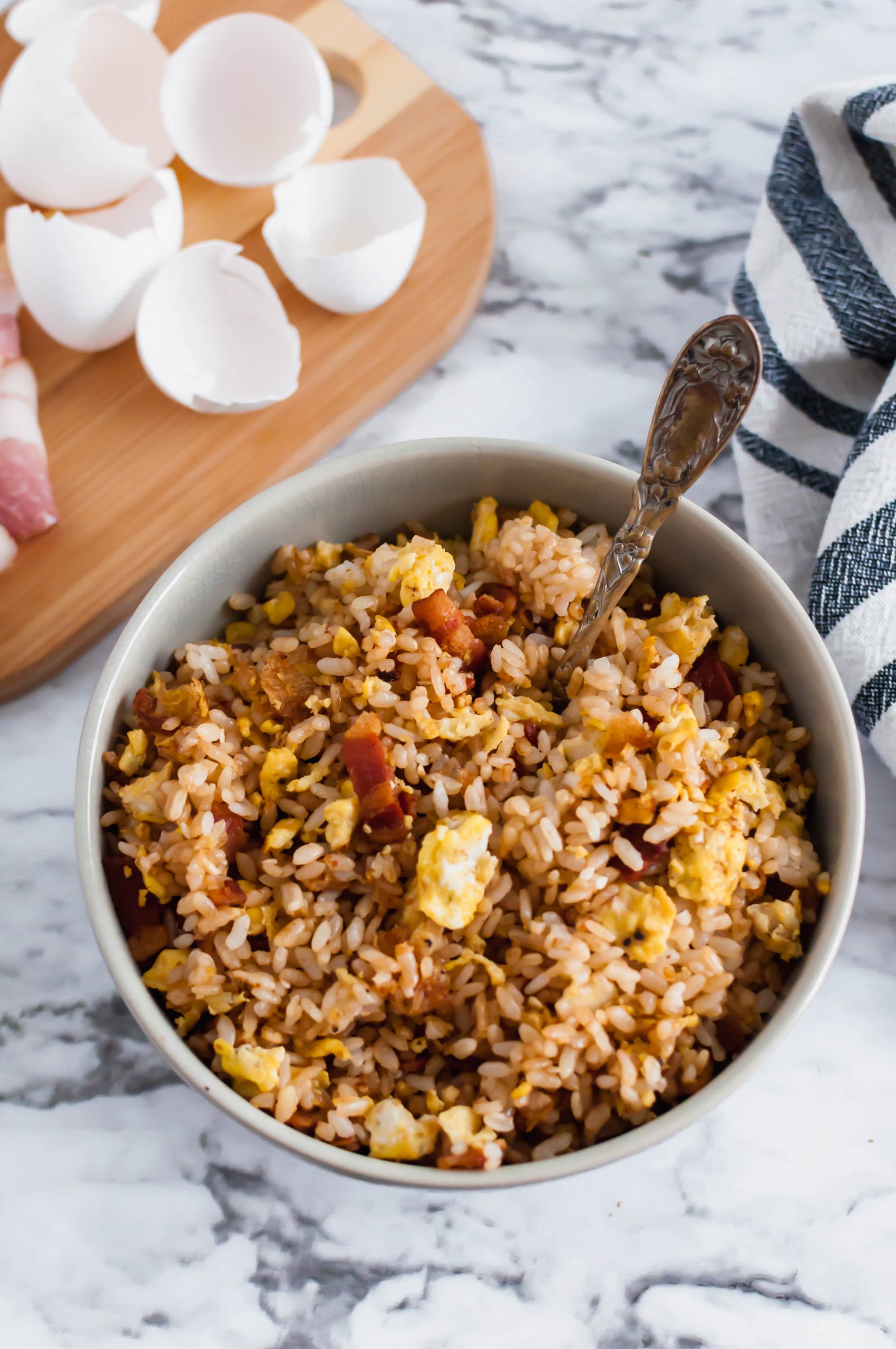 Another savory breakfast for you coming in hot. This Breakfast Fried Rice is packed with scrambled eggs and lots of crispy bacon. A glorious way to start your day.